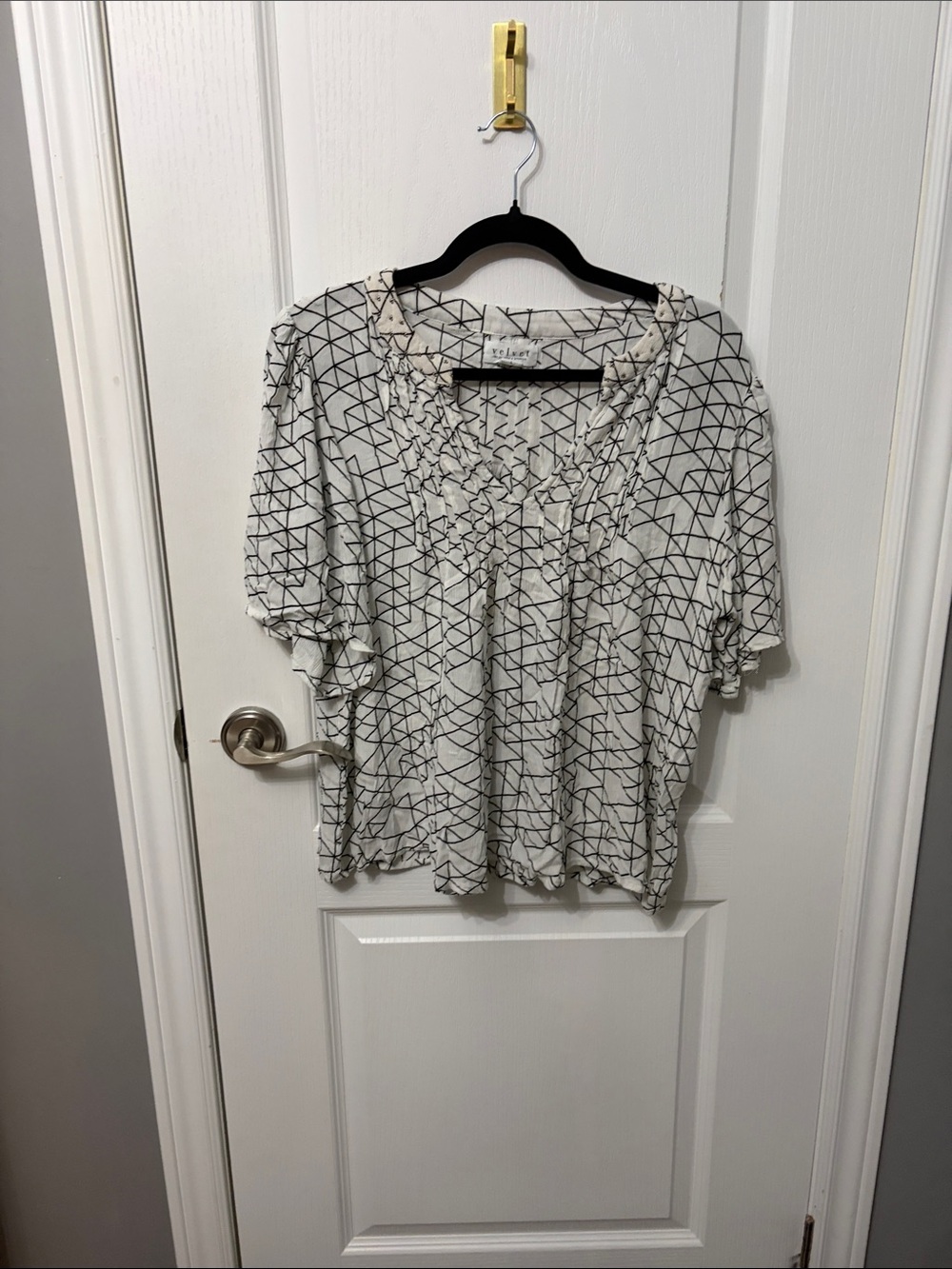 Velvet White Geometric Ruffle V-Neck Women's Top